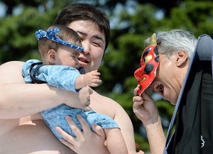 JAPAN-LIFESTYLE-BABY-CRY-SUMO