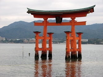 The gate of the Itsukushima Shrine on Miyajima (Shrine Island).